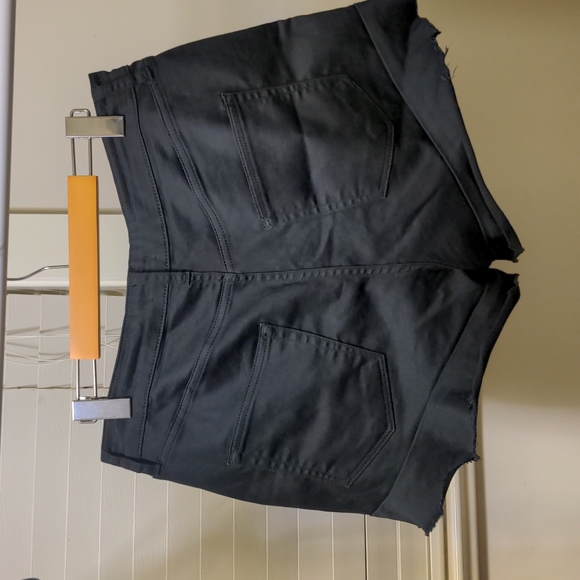 BDG - Urban Outfitters High Waisted Black Short - Size 31 - Picture 7 of 10